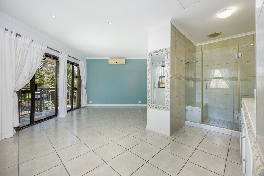 7 Bedroom Property for Sale in Eversdal Heights Western Cape
